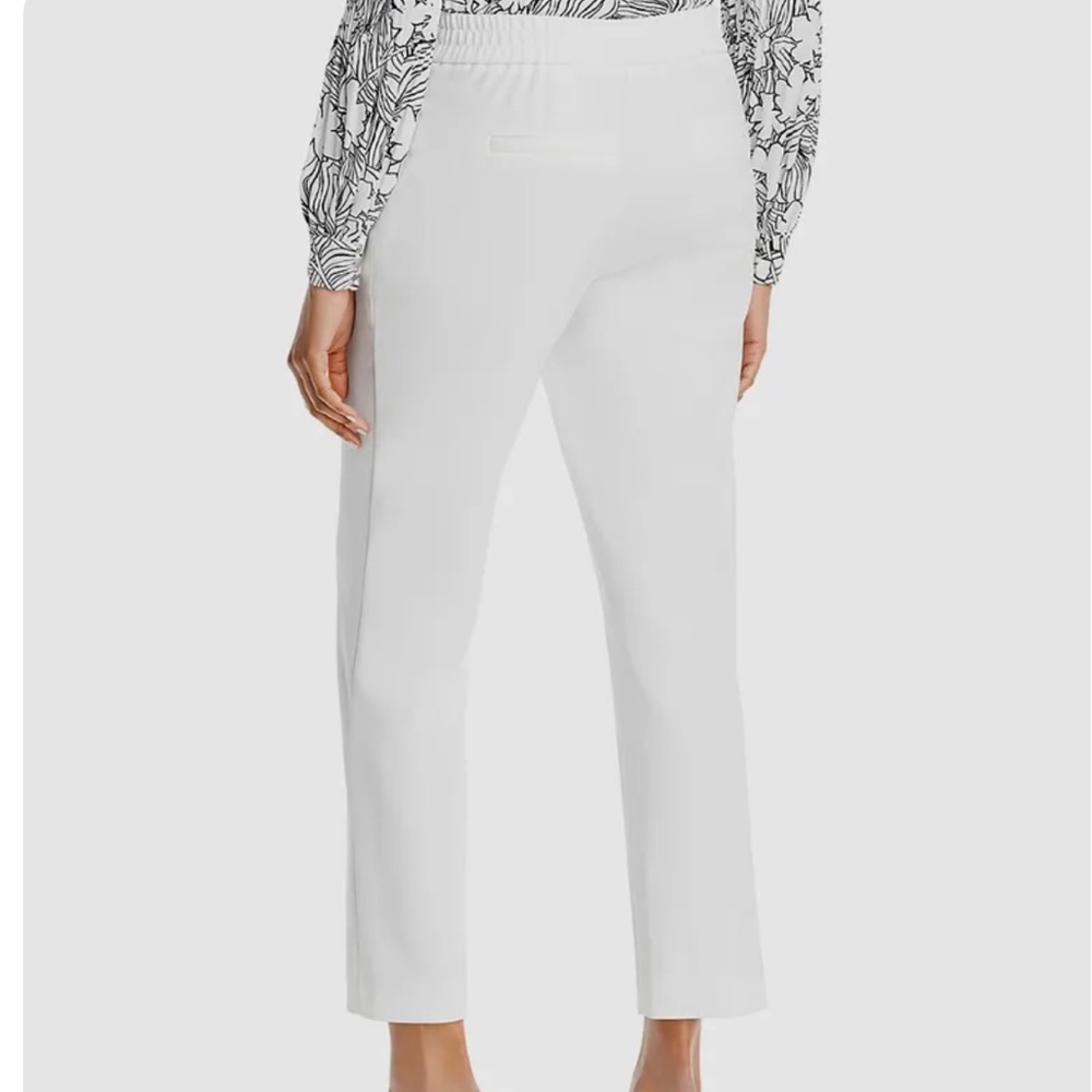 Tahari Crepe “White Star” Pull Up Flat Front Pant